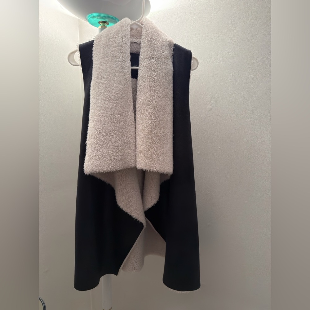 Me Jane Faux-fur with cozy sherpa lining
